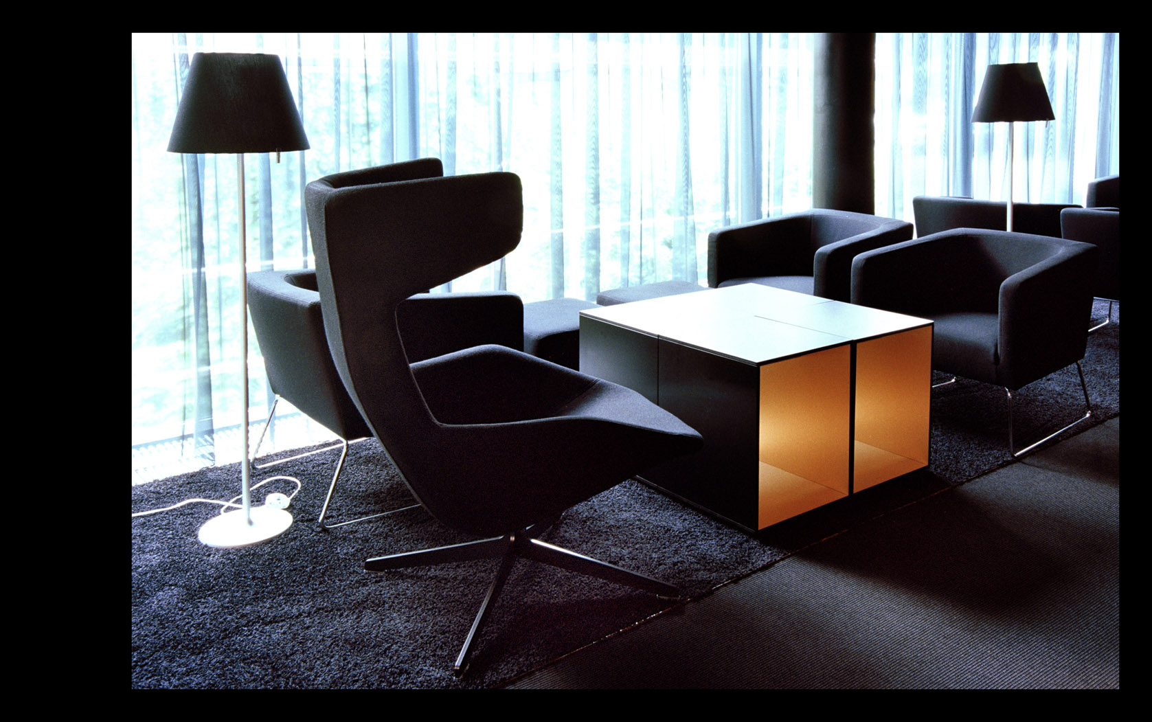 chm 024 black lounge.jpg